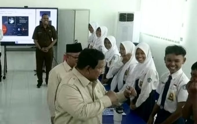 f06c2f8b-8f89-4649-a270-eedbede9c238